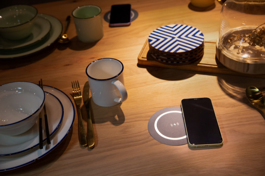 kitchen countertop wireless charger